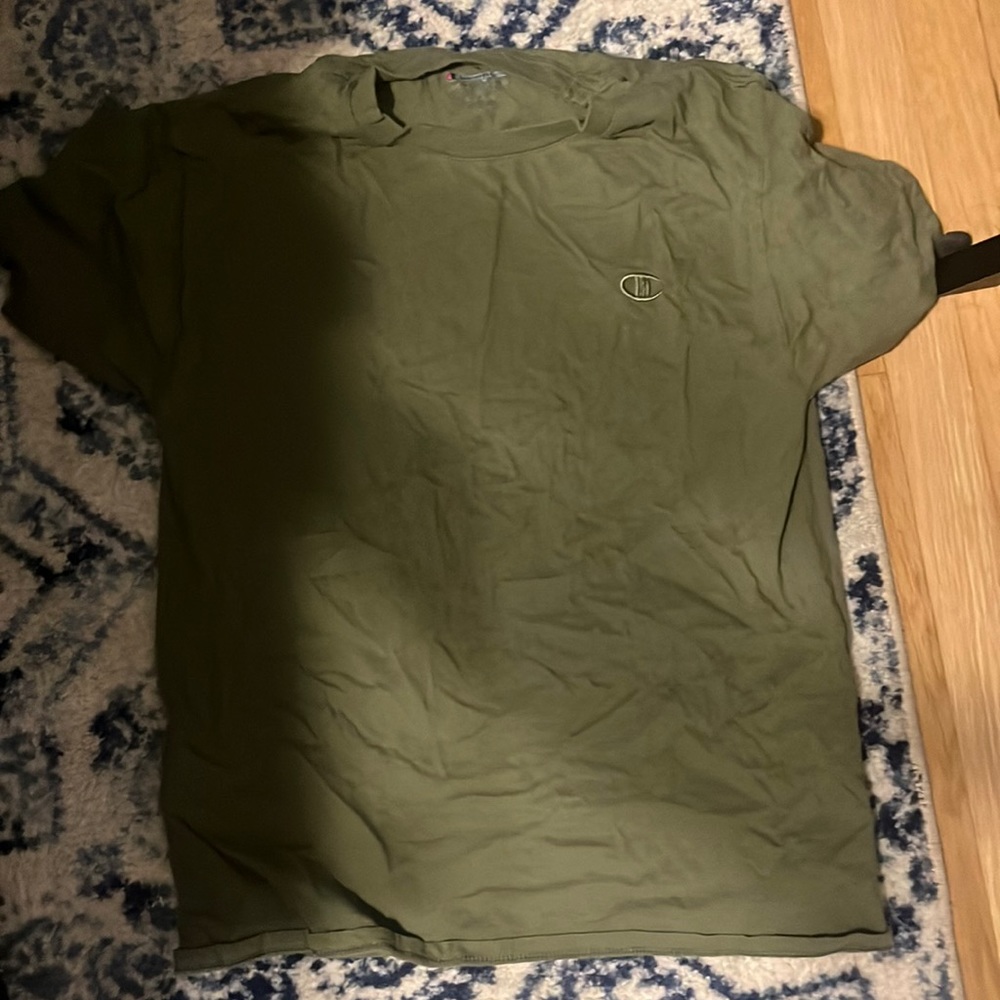 Green Champion shirt size M